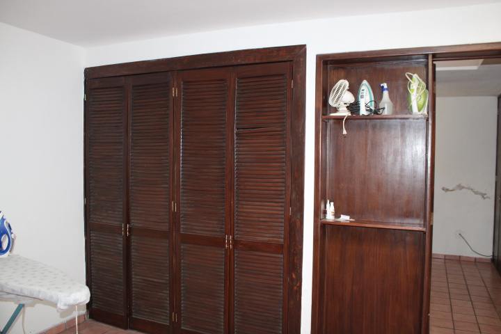 amplia-casa-a-la-venta-en-la-calma-zapopan17-2988
