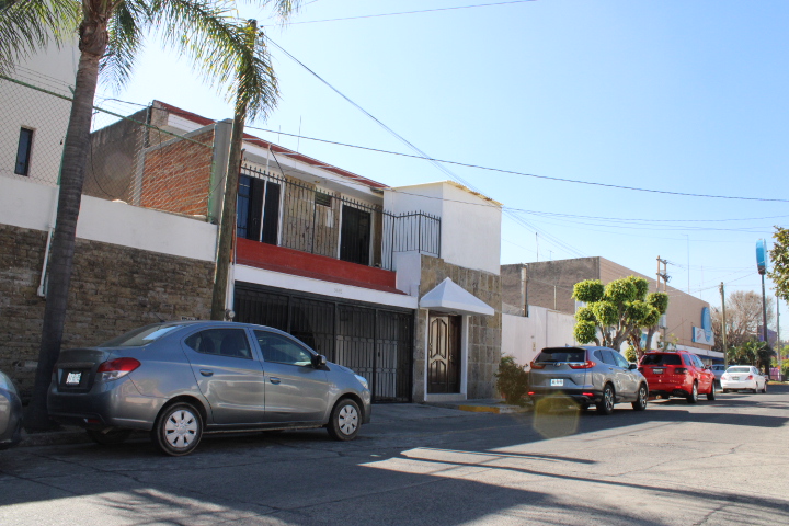 amplia-casa-a-la-venta-en-la-calma-zapopan21-2988
