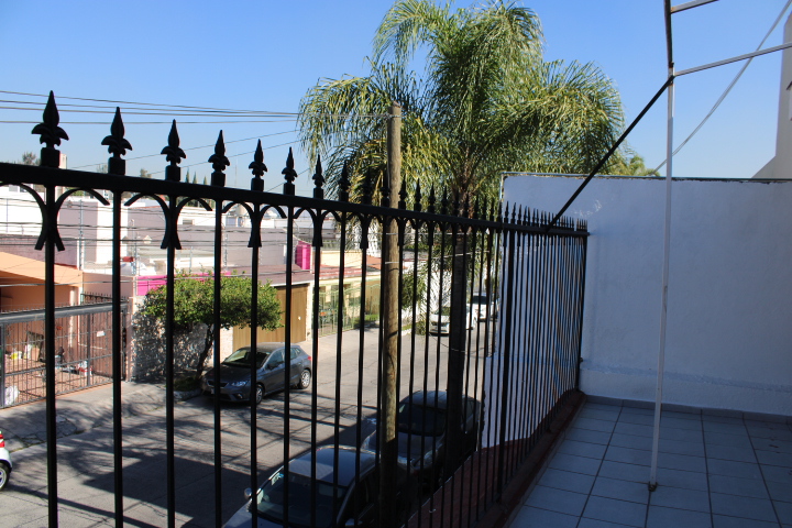 amplia-casa-a-la-venta-en-la-calma-zapopan8-2988