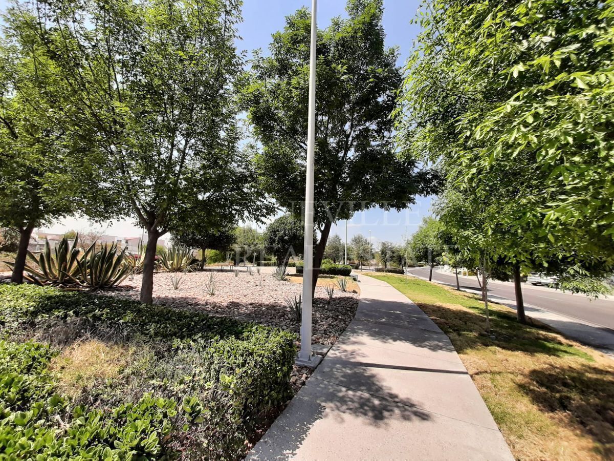 amplia-e-iluminada-casa-en-renta-en-bojai--residencial-el-refugio25-28844