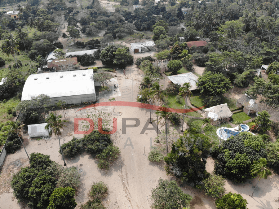 Bodega industrial con patio para maniobras EN VENTA en Paraíso, Tabasco.