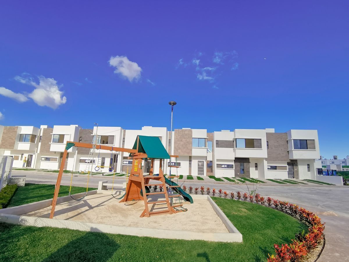 casa--3-recmaras--av-135-polgono-sur--alberca--seguridad--privada-luna36-34998