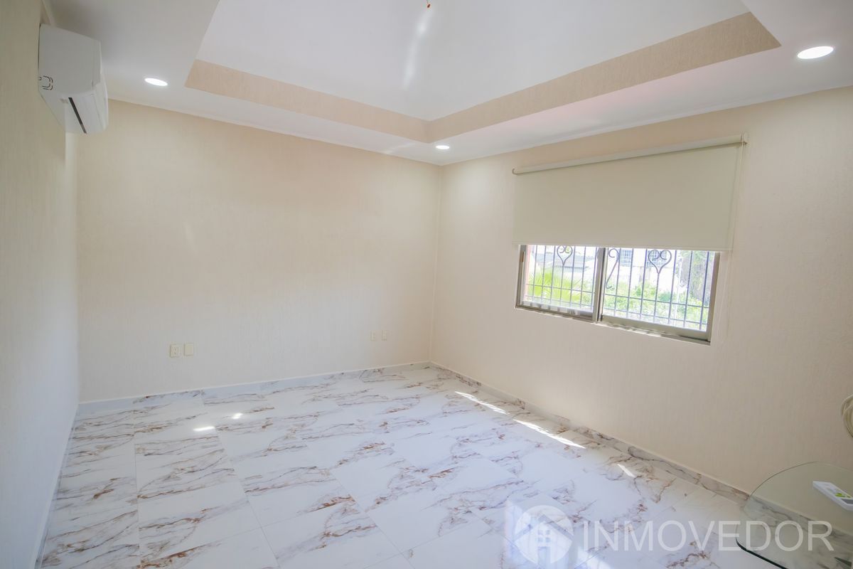 casa--4-recmaras--alberca--centro--sm12--350m223-32712