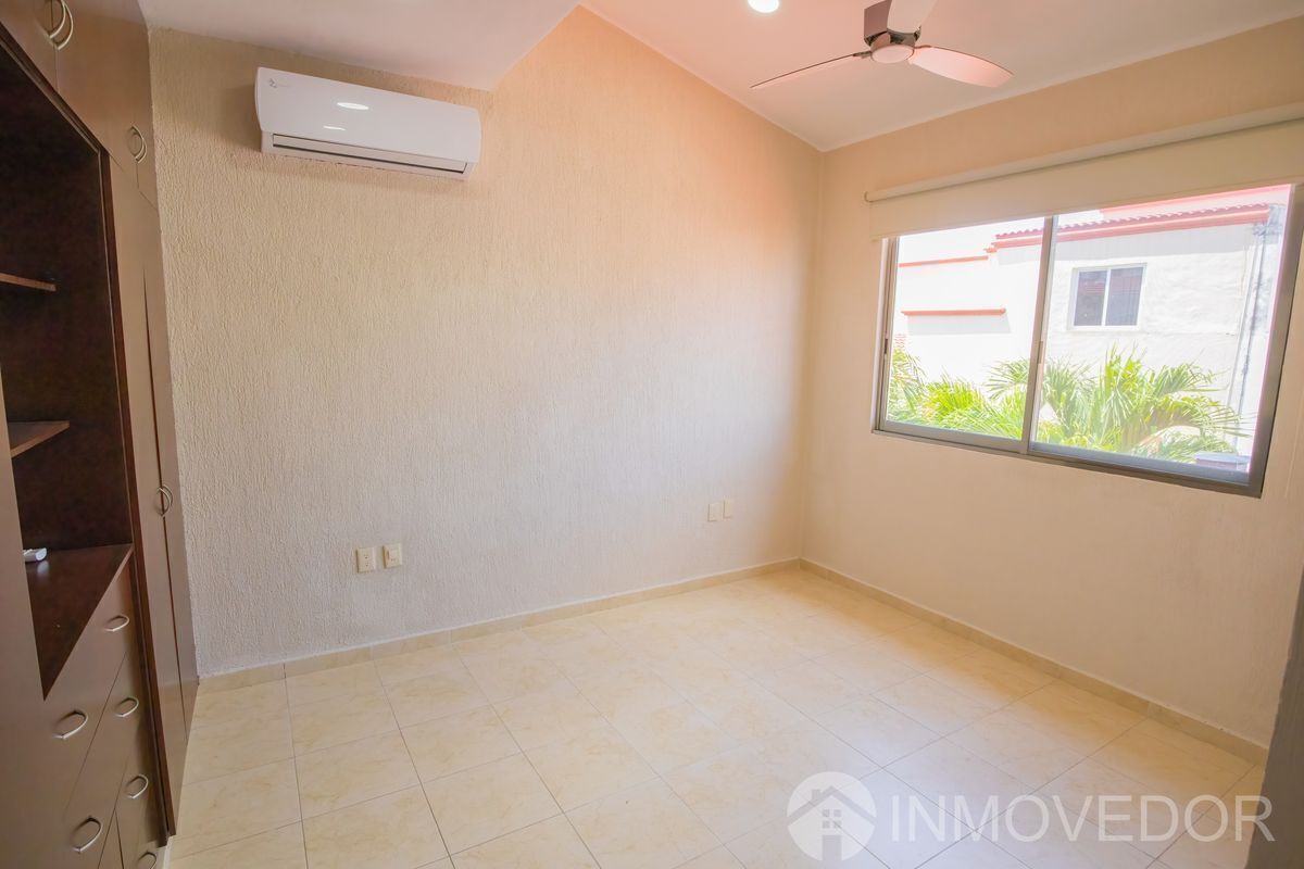 casa--4-recmaras--alberca--centro--sm12--350m228-32712