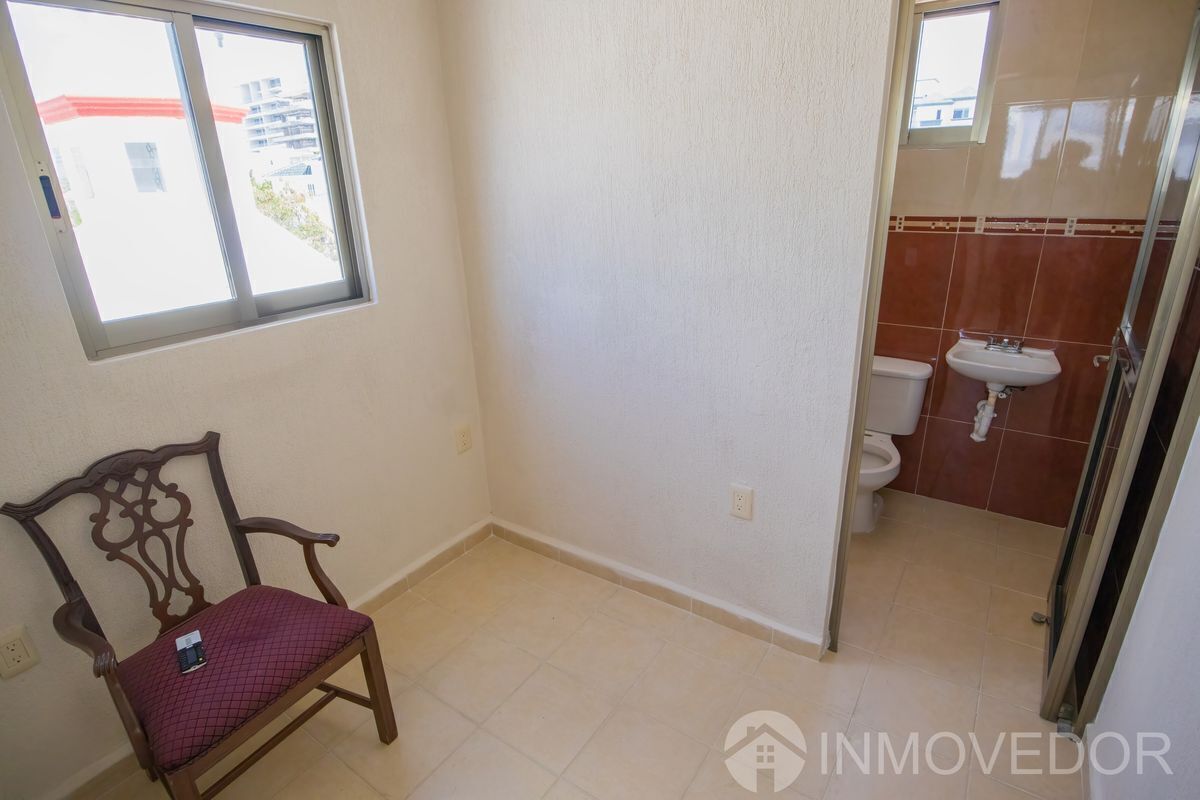 casa--4-recmaras--alberca--centro--sm12--350m233-32712