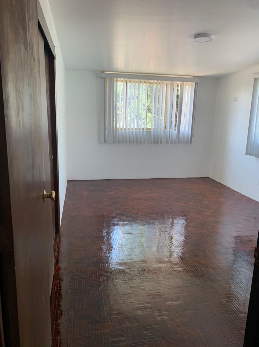 casa--en-esquina-con-excelente-ubicacion16-15057