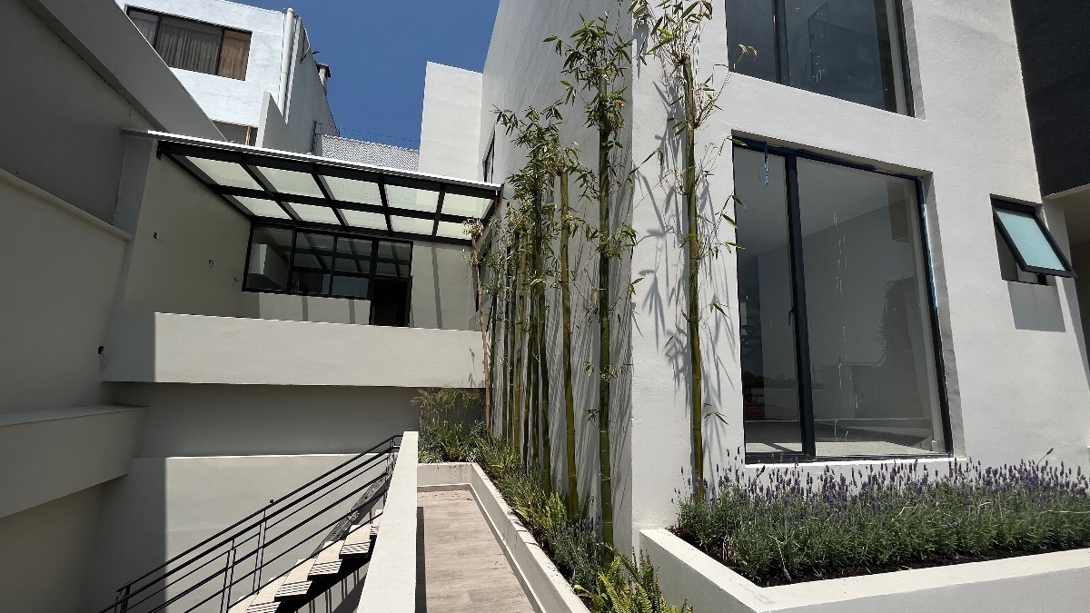 Casa amplia en la Herradura