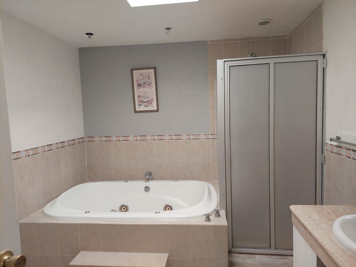 casa-amplia-en-venta-cerca-al-periferico13-24923