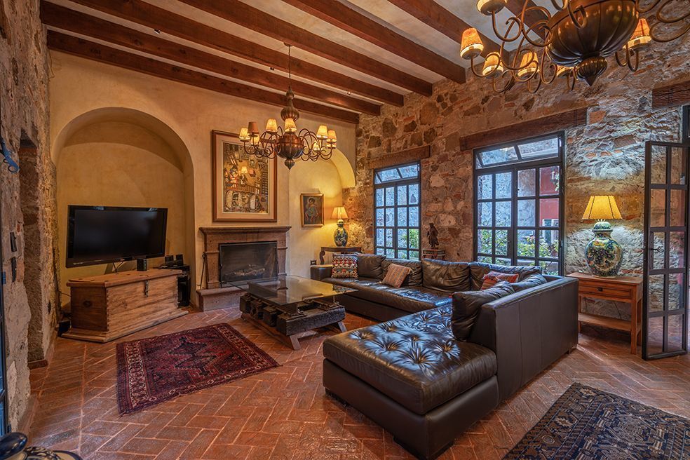 casa-antigua-en-venta-callejn-de-los-muertos-en-san-miguel-de-allende7-13105