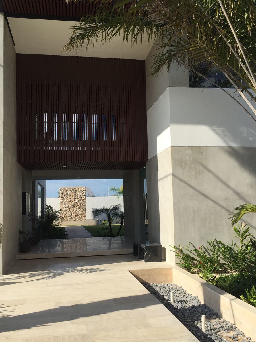 casa-con-alberca-en-venta-dentro-de-privada-en-xcanatn-zona-norte-merida25-32234