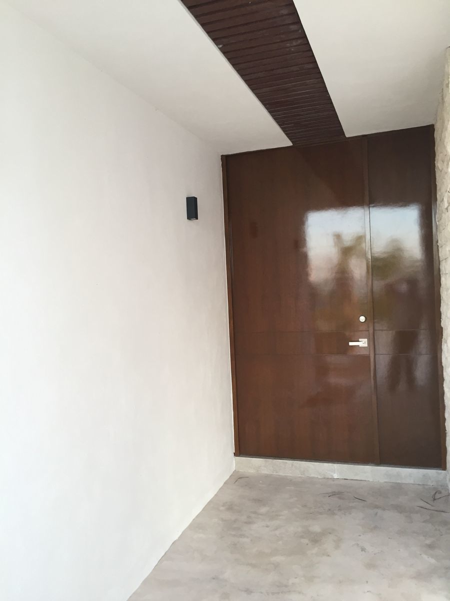 casa-con-alberca-en-venta-dentro-de-privada-en-xcanatn-zona-norte-merida4-32234