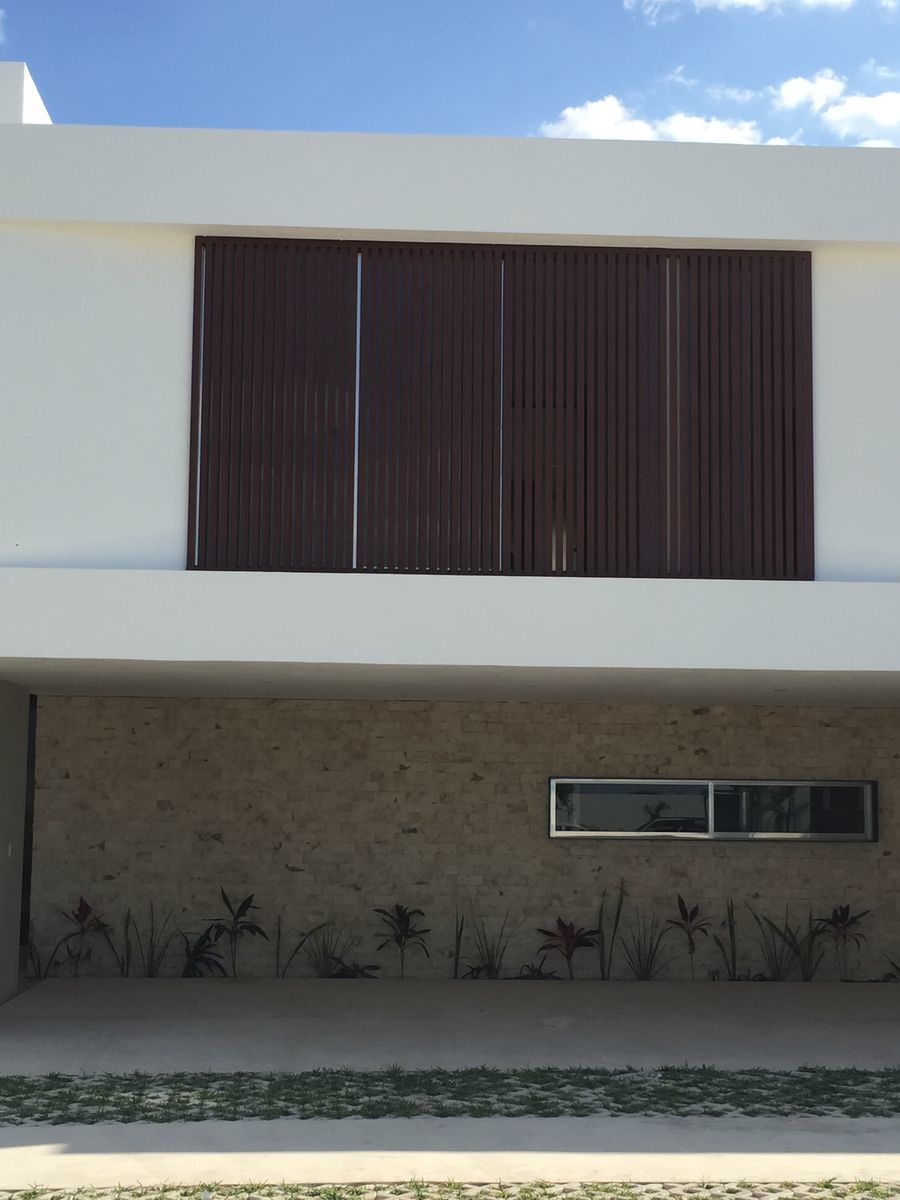 casa-con-alberca-en-venta-dentro-de-privada-en-xcanatn-zona-norte-merida5-32234