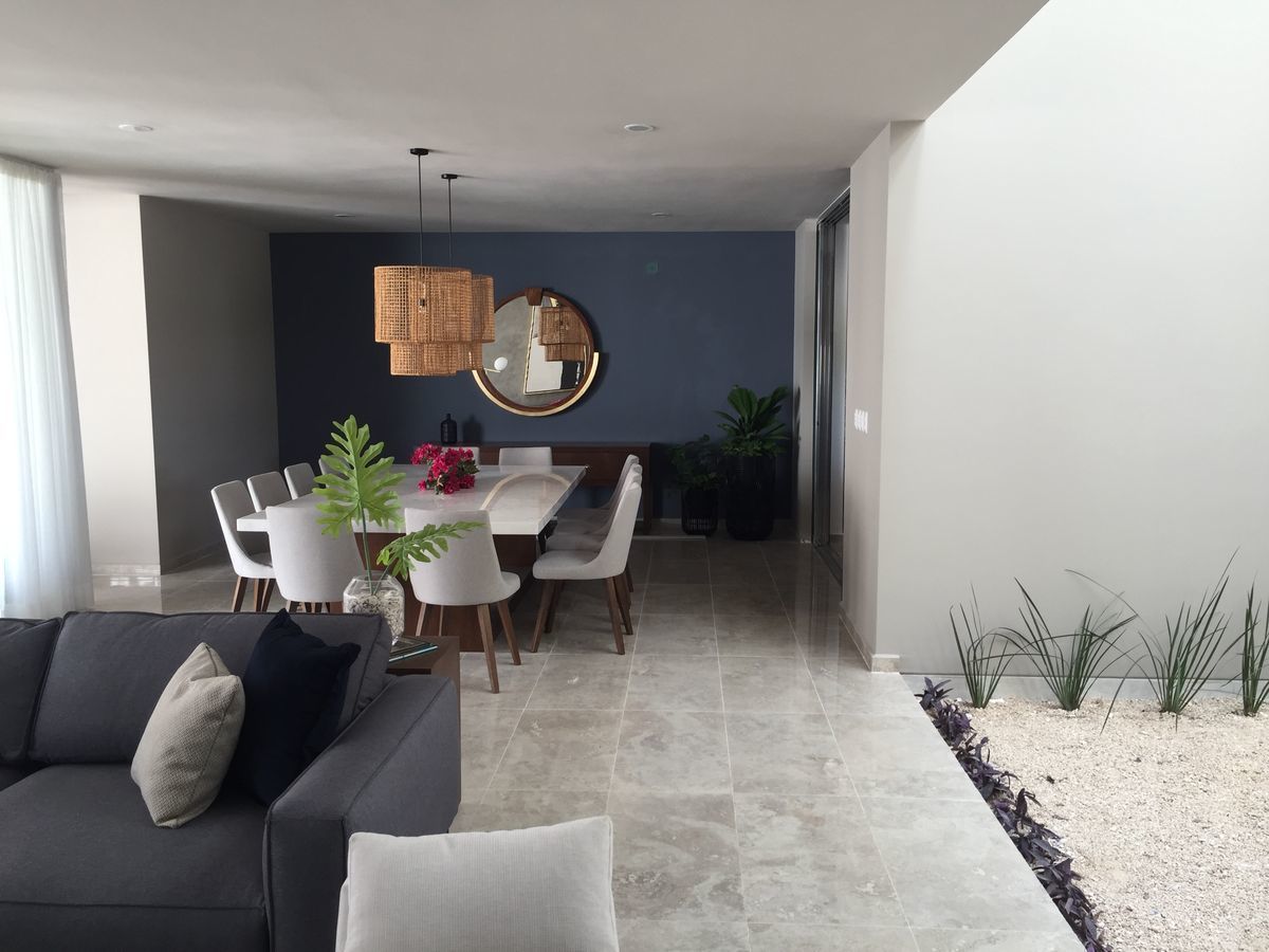 casa-con-alberca-en-venta-dentro-de-privada-en-xcanatn-zona-norte-merida6-32234