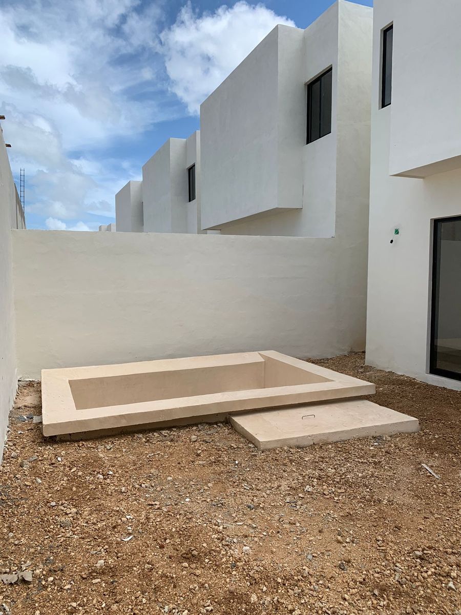 casa-con-alberca-en-venta-dentro-privada-tixcacal-poniente-de-merida12-32214
