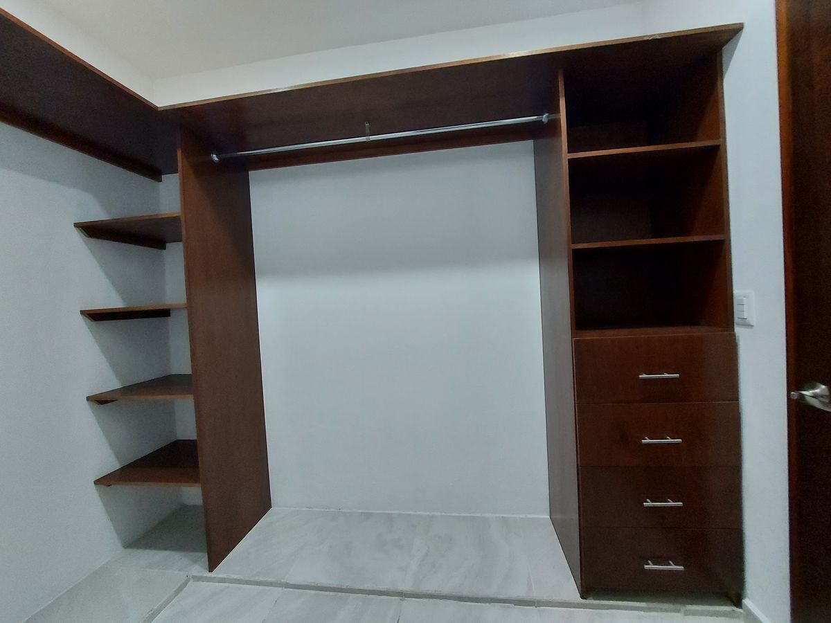 casa-con-habitacin-principal-abajo-en-residencial-esmeralda-norte-en-colima11-23361