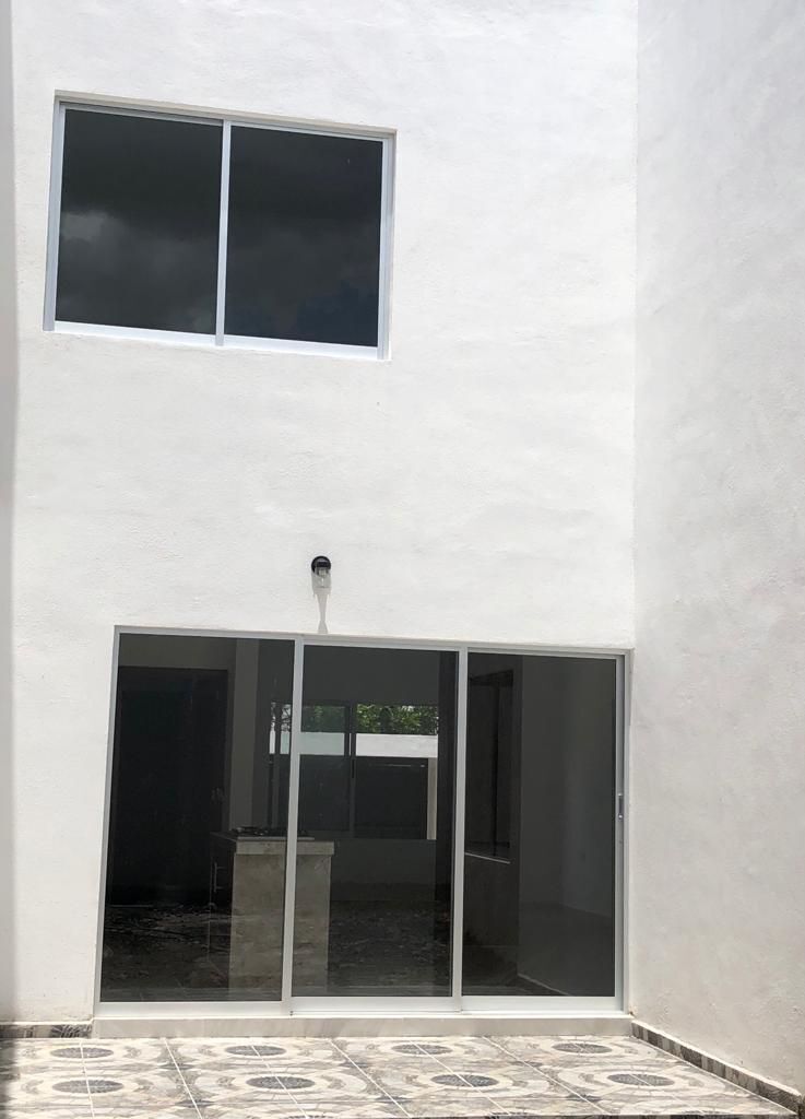 casa-con-habitacin-principal-abajo-en-residencial-esmeralda-norte-en-colima14-23361
