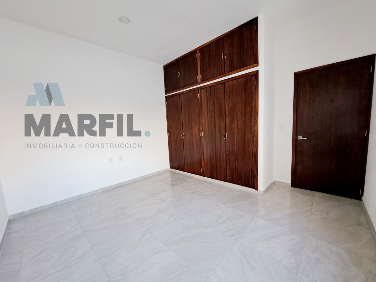 casa-con-habitacin-principal-abajo-en-residencial-esmeralda-norte-en-colima20-23361