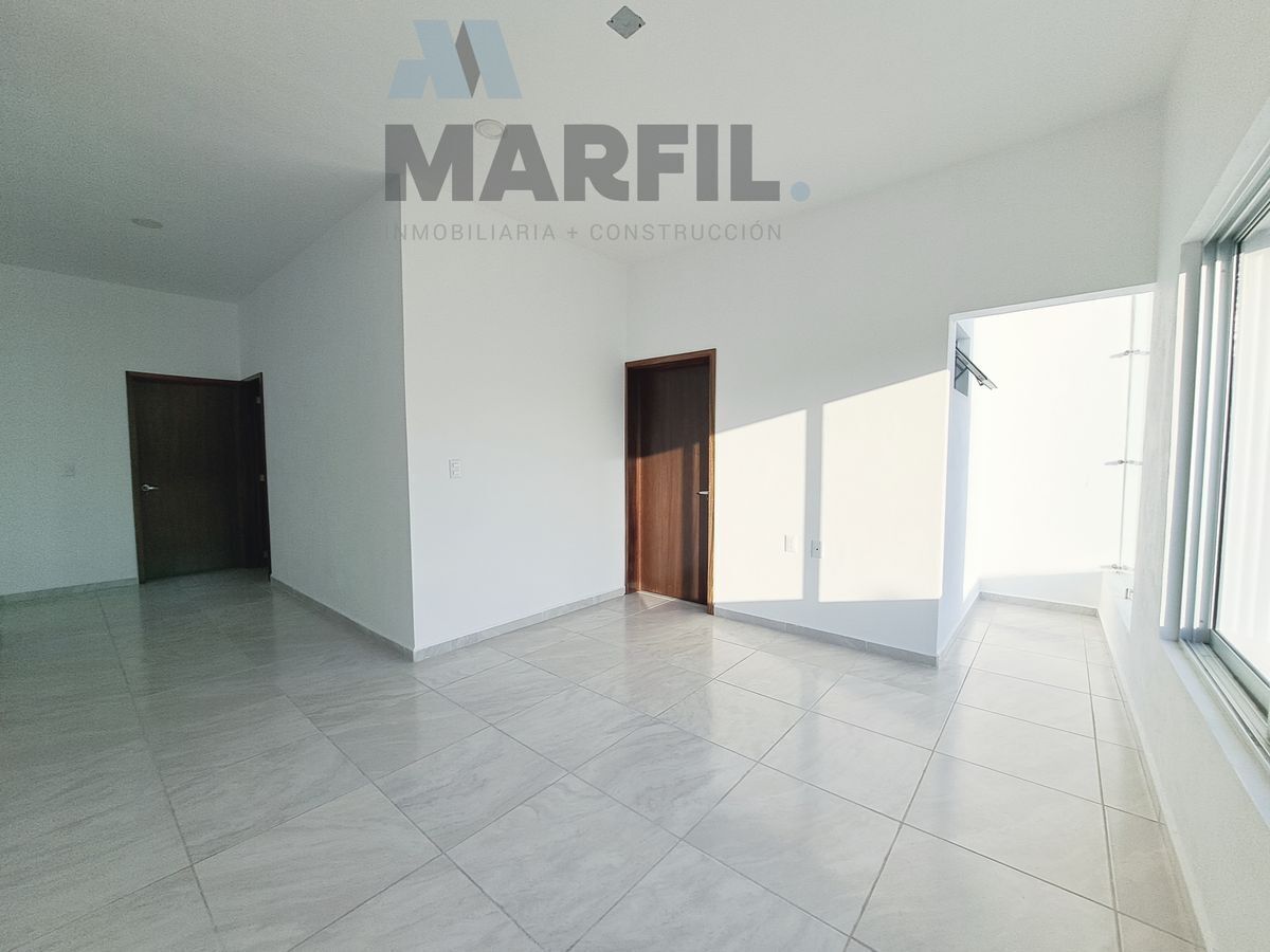 casa-con-habitacin-principal-abajo-en-residencial-esmeralda-norte-en-colima23-23361
