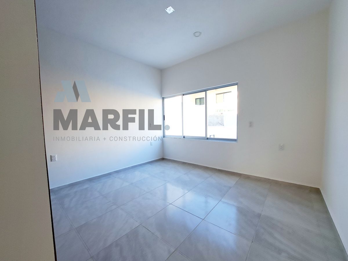 casa-con-habitacin-principal-abajo-en-residencial-esmeralda-norte-en-colima24-23361