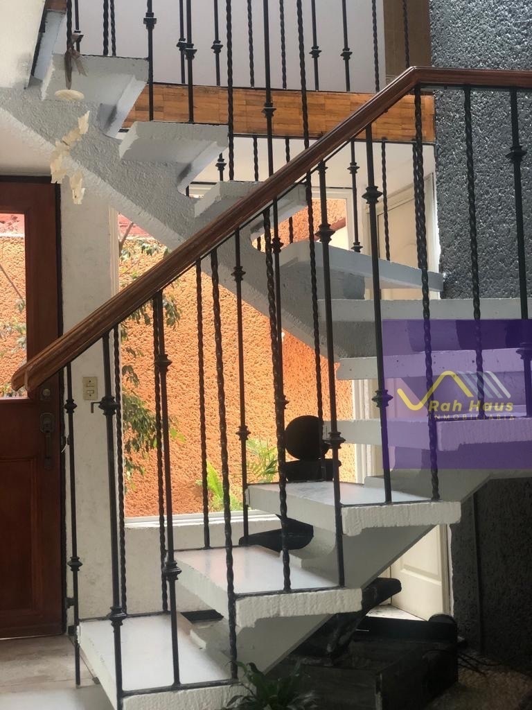 casa-con-muy-buenos-espacios-y-calle-cerrada-con-seguridad-en-viveros-de-la-loma12-25860