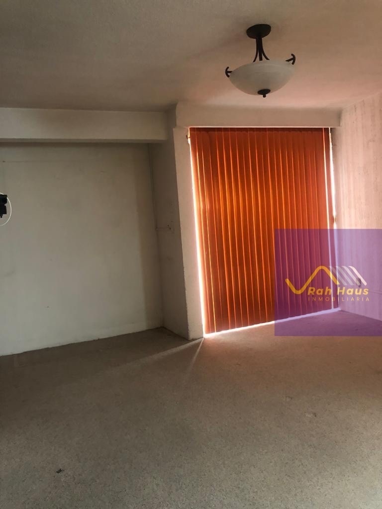 casa-con-muy-buenos-espacios-y-calle-cerrada-con-seguridad-en-viveros-de-la-loma17-25860