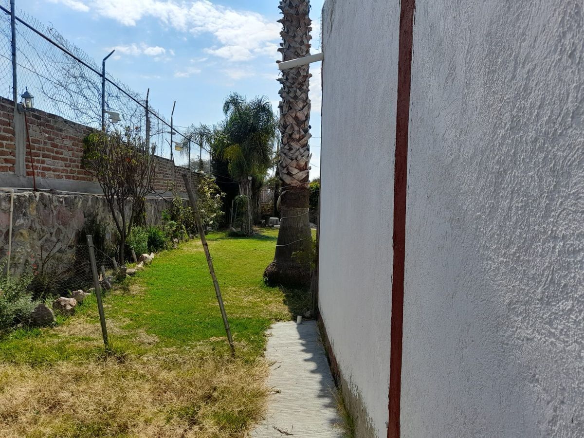 casa-con-terreno-en-venta-en-comanjilla-muy-cerca-de-la-carretera9-28714