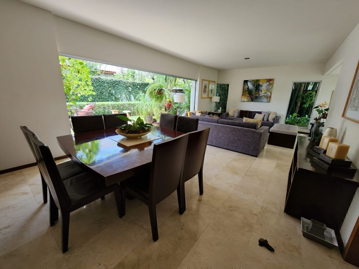 casa-de-4-recamaras-en-venta-en-valle-real-zapopan--coto-npoles8-11588