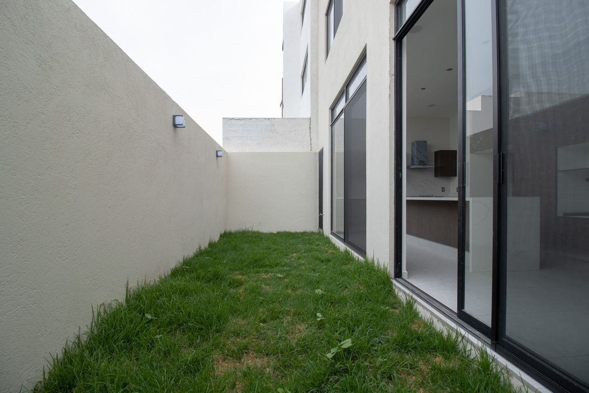 casa-de-4-recmaras-en-condominio-premium-zibat-qro5-31751