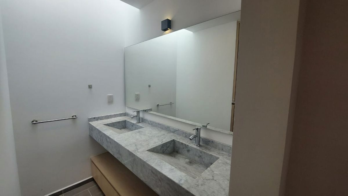 casa-de-autor-en-venta-en-zibat--slo-cliente-directo12-35465