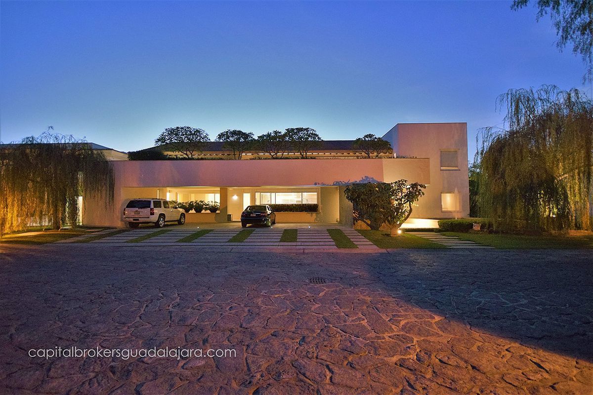 casa-de-lujo-en-el-coto-santa-fe-en-valle-real-alberca3-26798