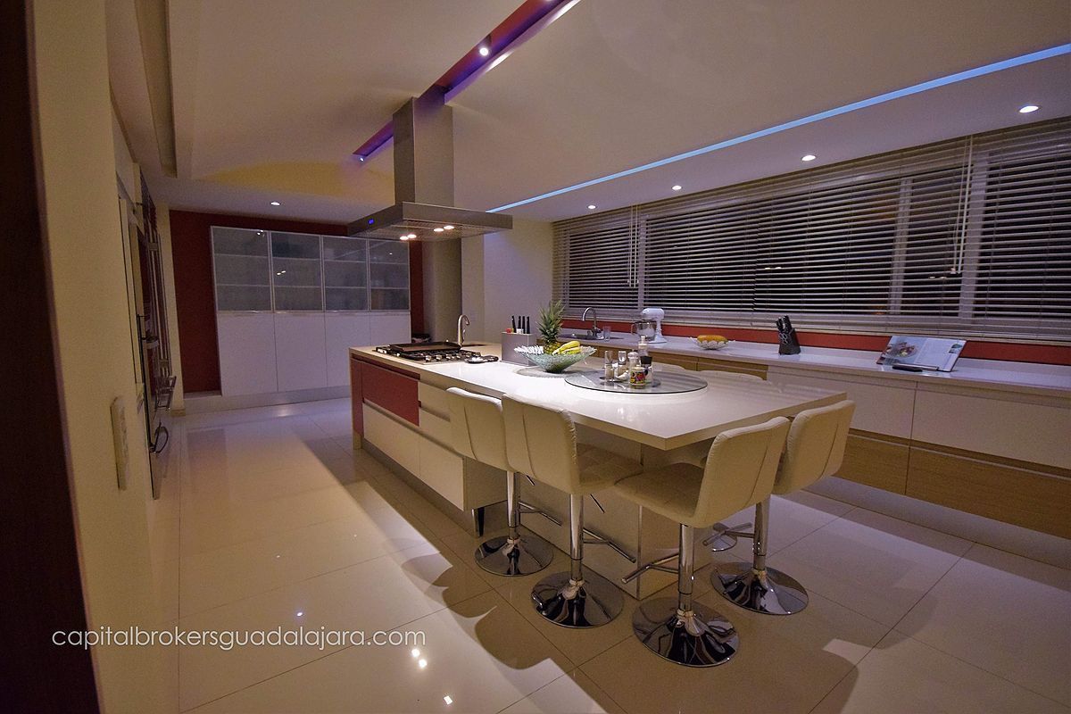casa-de-lujo-en-el-coto-santa-fe-en-valle-real-alberca36-26798