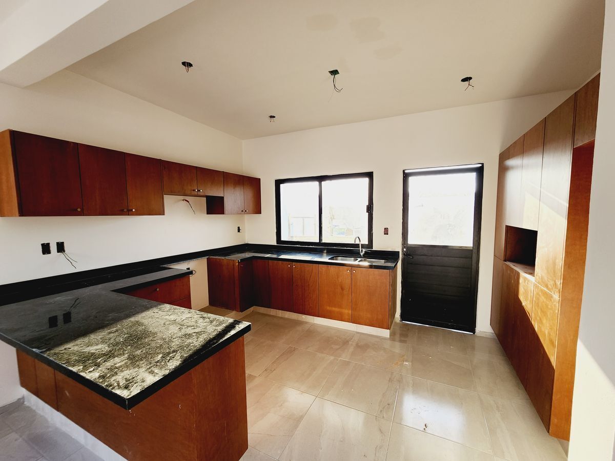 casa-de-un-piso-2-recamaras-fracc-lomas-de-la-rioja6-26745