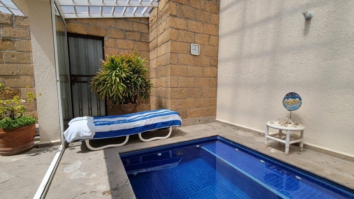 casa-de-un-piso-con-jardn-en-venta-en-pedregal-de-san-francisco23-20749