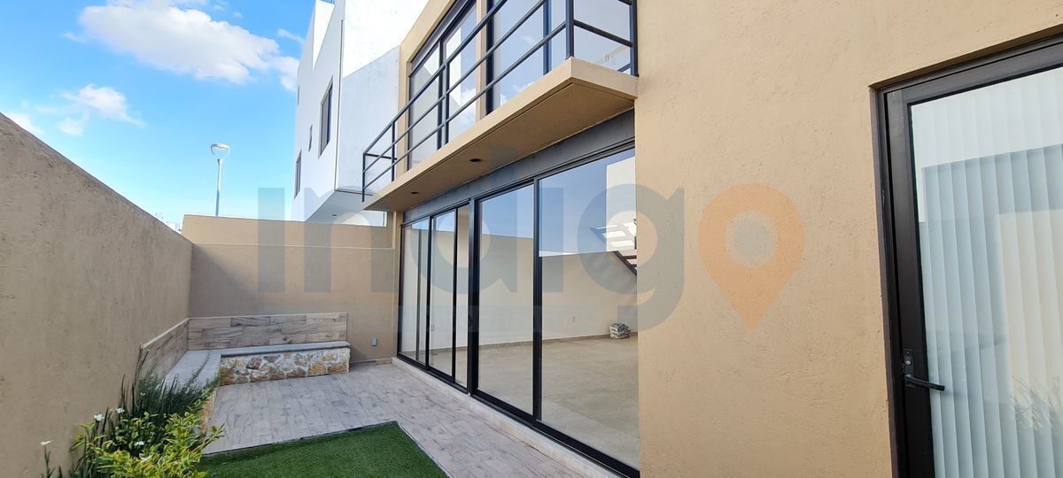 casa-en--venta--en-zibata-privada-acacia-excelentes-acabados7-36054