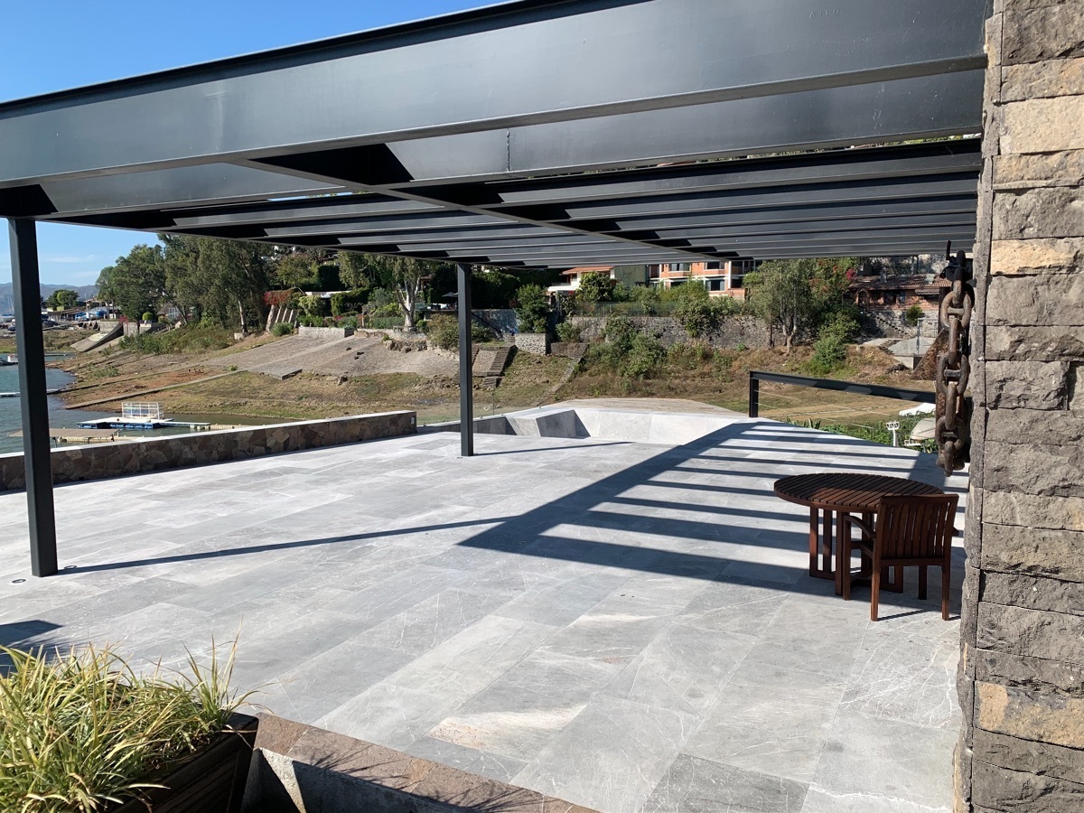 casa-en-condominio-en-valle-de-bravo-con-acceso-al-lago-y-muelle16-21490