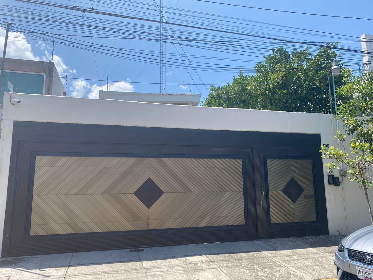 CASA EN PRADOS AGUA AZUL A  10 MIN DE ZONA ANGELOPOLIS