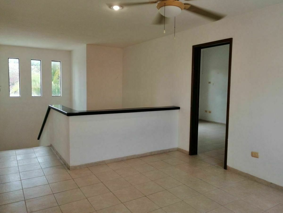 casa-en-privada-dentro-de-mrida17-32083