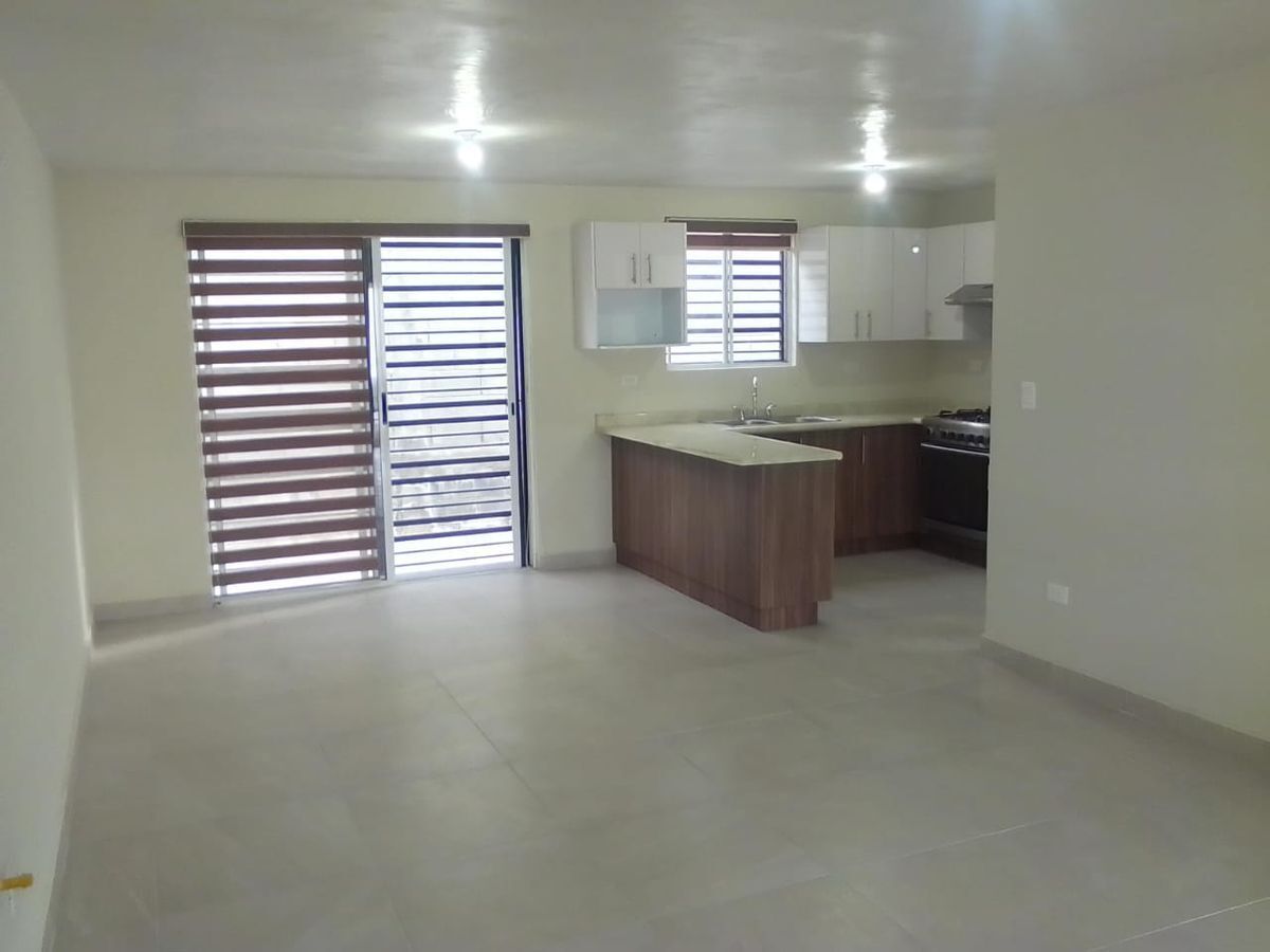 casa-en-renta--zona-mirasur--fraccionamiento-brianzzas-escobedo-nl2-27679