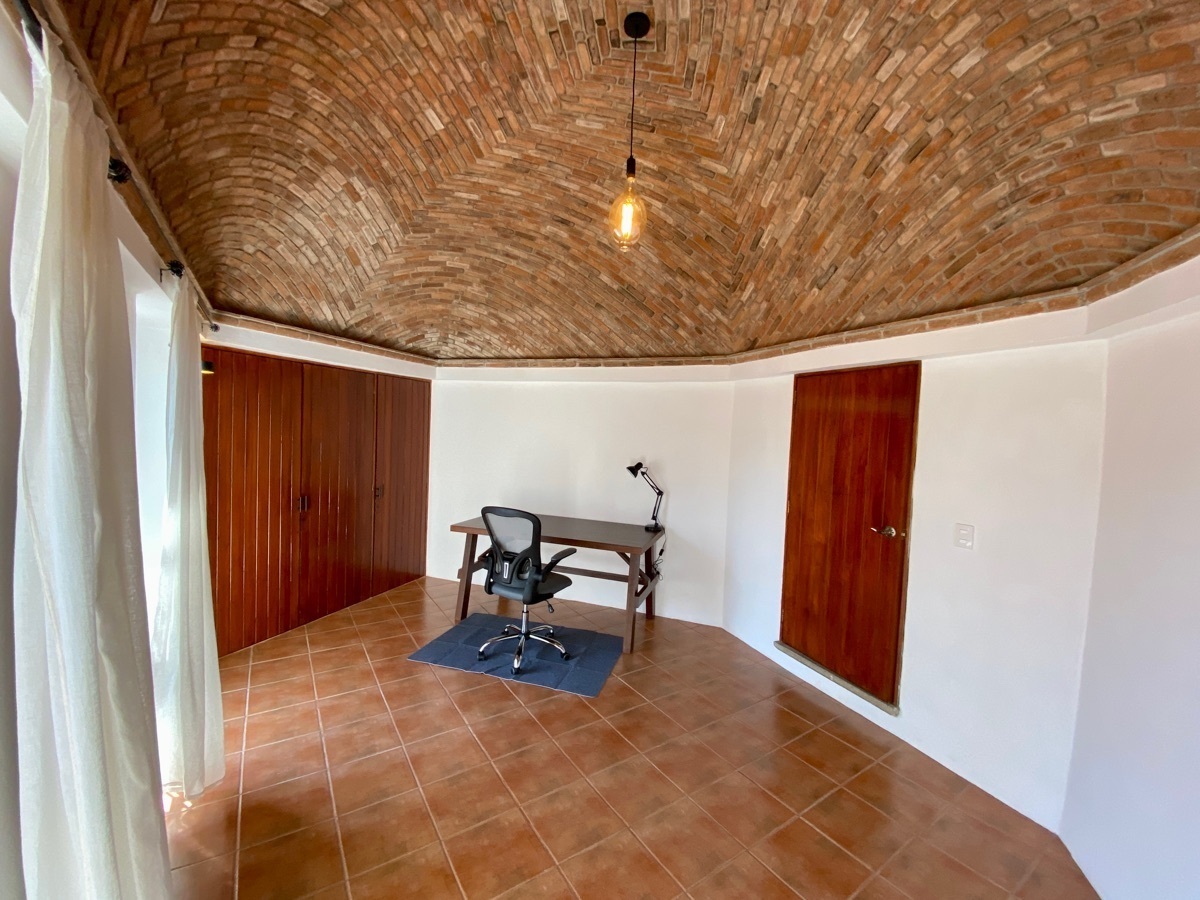 casa-en-renta-amueblada-en-san-javier-de-una-sola-planta5-27000