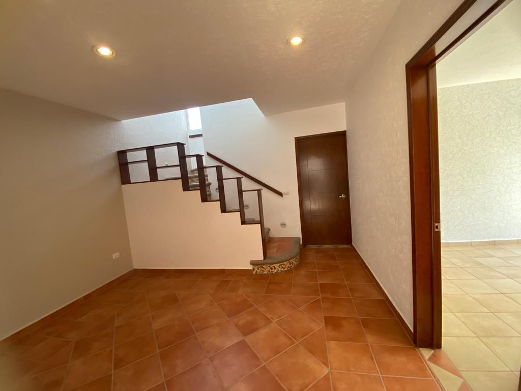 casa-en-renta-con-recamara-en-planta-baja--en--real-de-juriquilla-queretaro18-30923