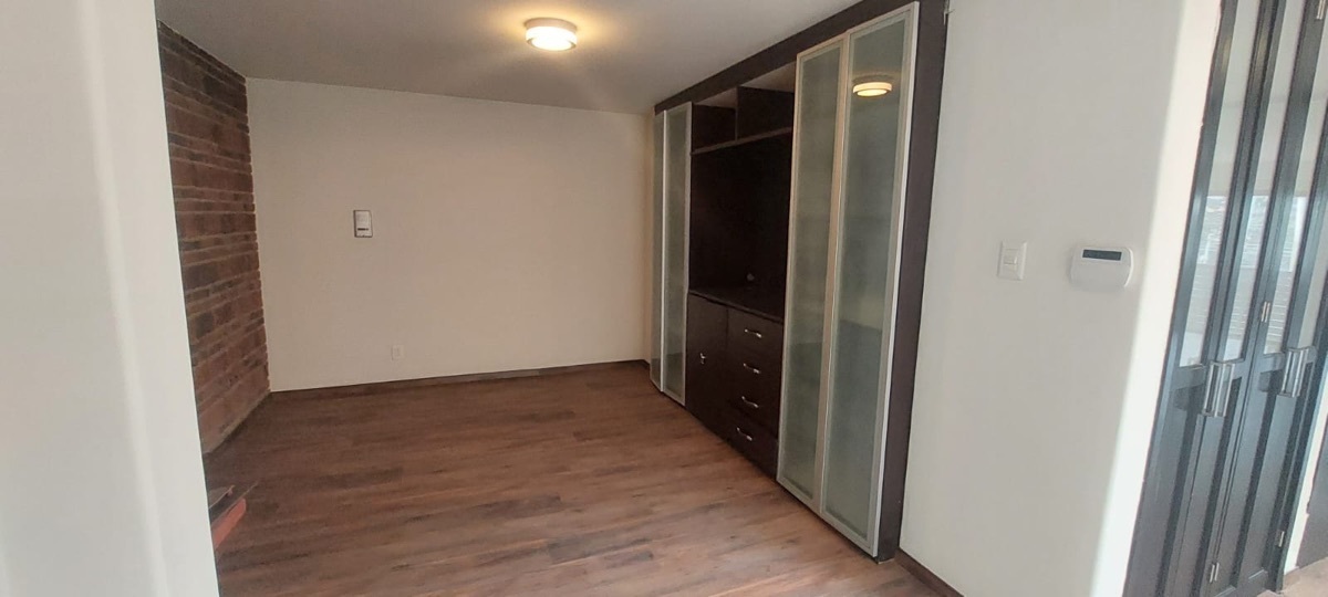 casa-en-renta-en-fuente-de-diana-tecamachalco-390mts-const-3-rec-3-ba-2-est15-21072