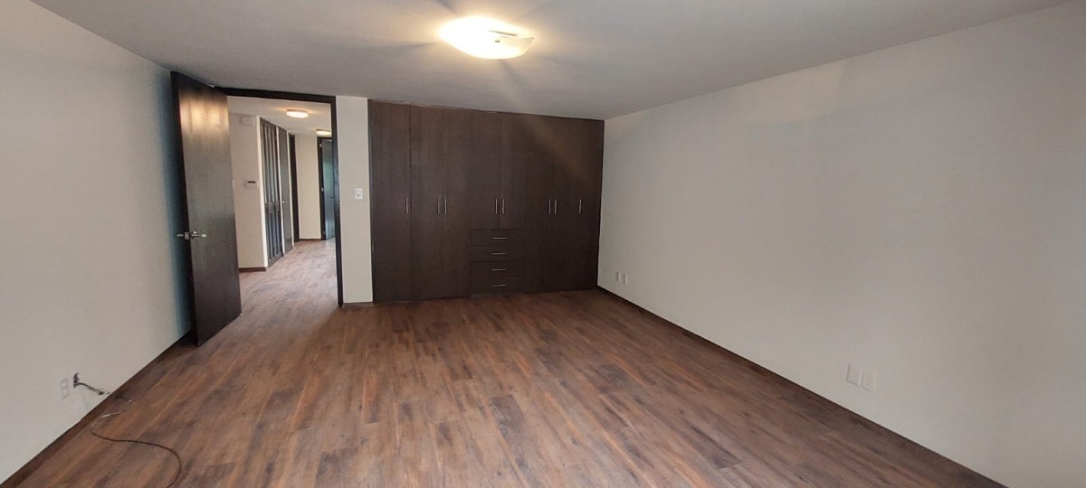casa-en-renta-en-fuente-de-diana-tecamachalco-390mts-const-3-rec-3-ba-2-est26-21072