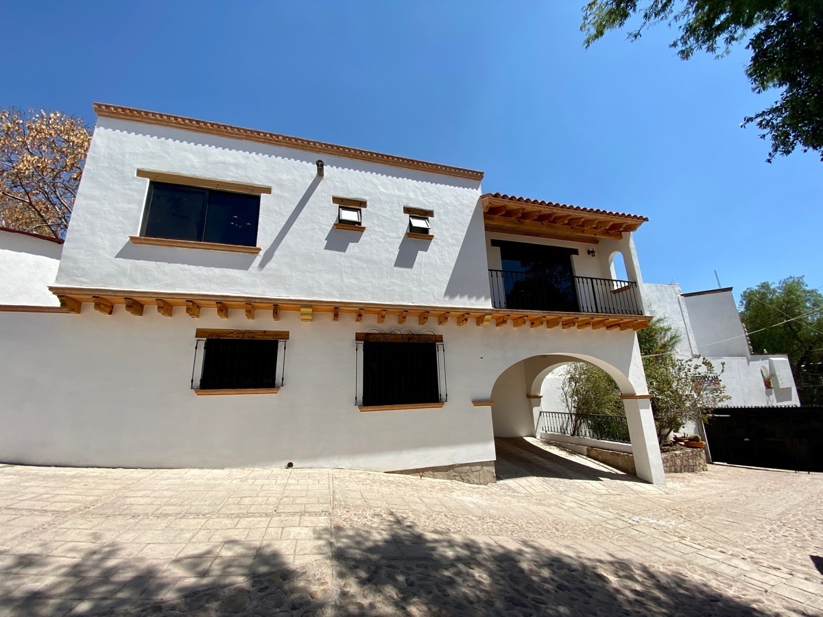 Casa en RENTA en Marfil en privada segura Guanajuato Guanajuato