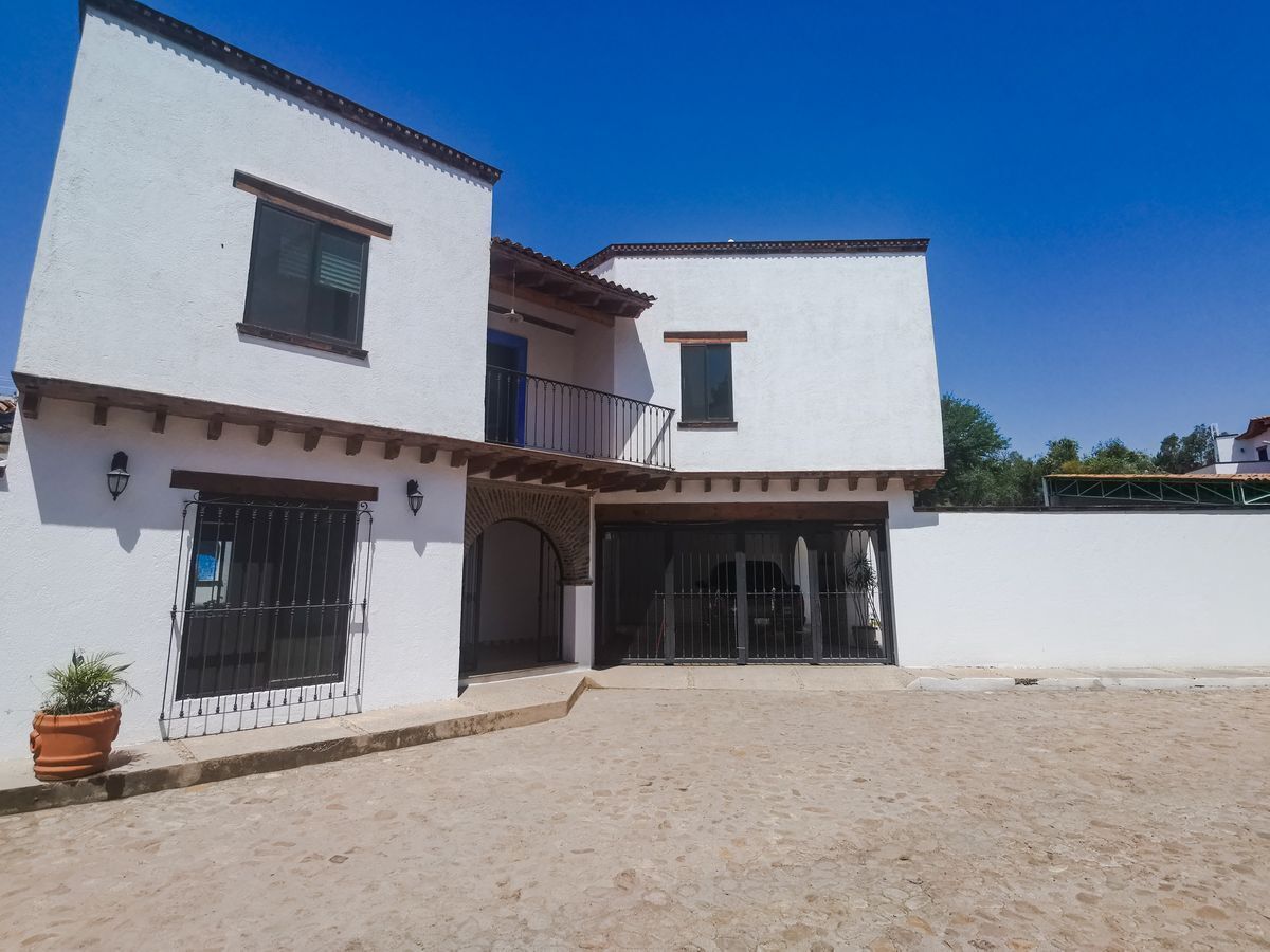 Casa en RENTA en Marfil en privada segura Guanajuato Guanajuato