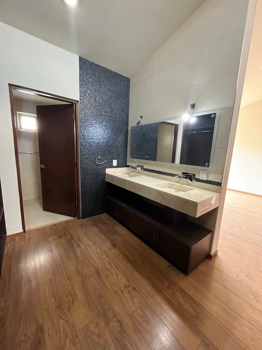 casa-en-renta-en-pedregal-del-bosque20-32772