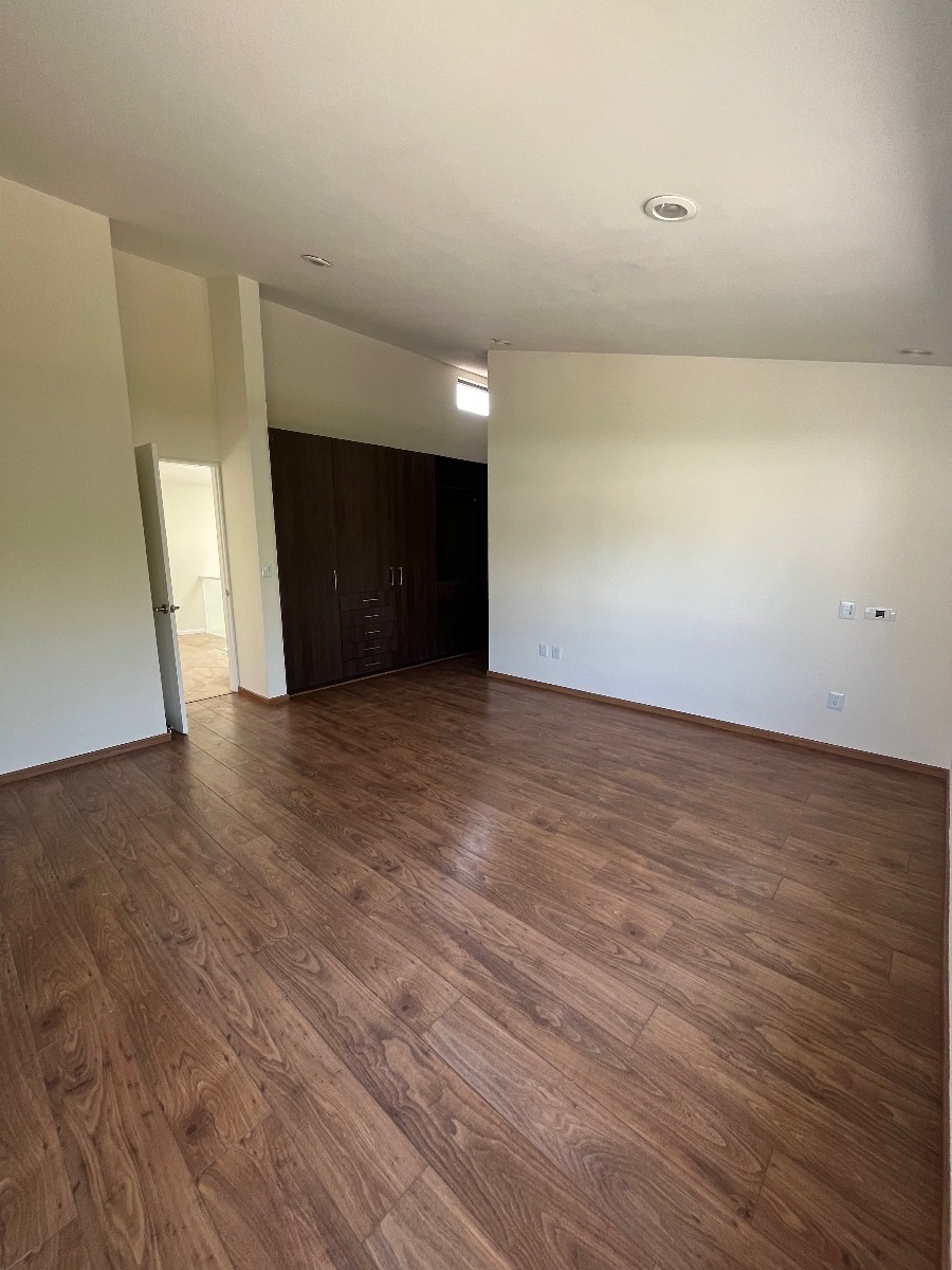 casa-en-renta-en-pedregal-del-bosque23-24735
