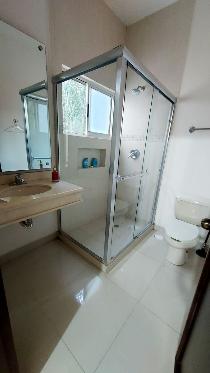 casa-en-renta-en-privanzas9-27395