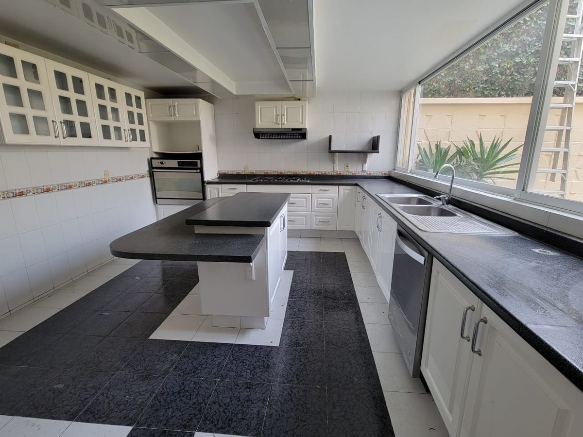 casa-en-renta-o-venta-en-lomas-de-tecamachalco-m2c2448-21572