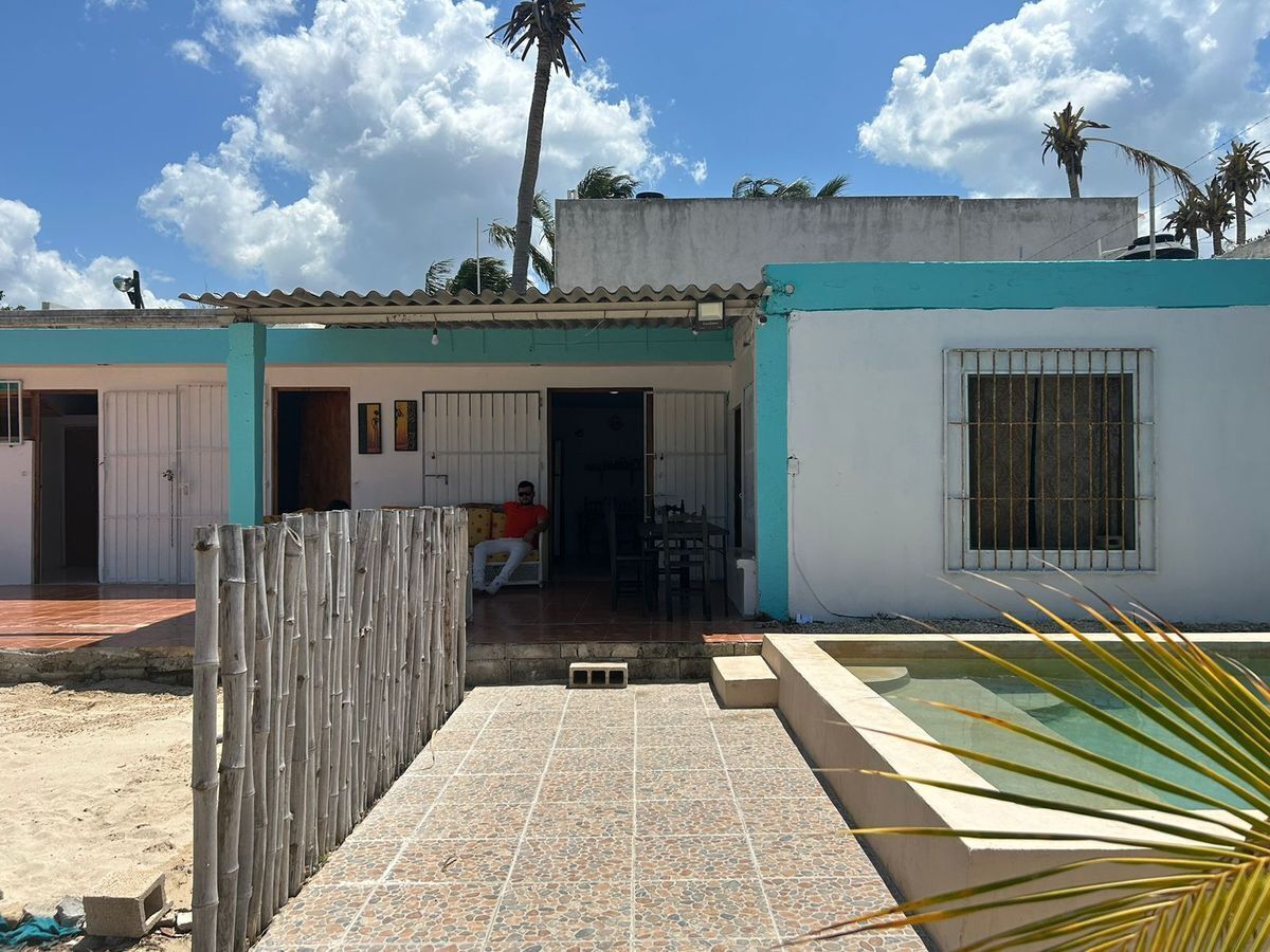 RENTA CASA EN LA PLAYA DE CHELEM, YUCATÁN