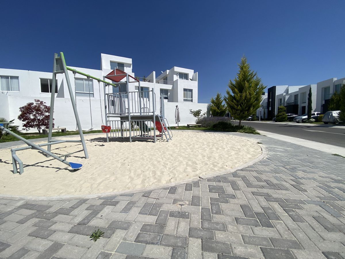 casa-en-renta-zakia-qro-en-condominio-con-excelentes-acabados12-30052